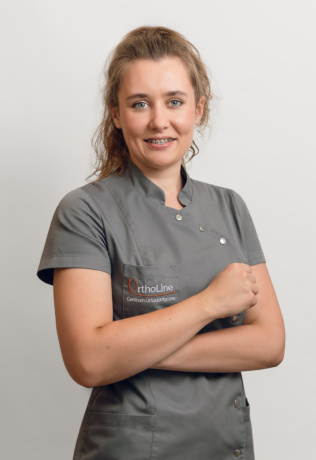 lek. dent. Katarzyna Lech - Dentist