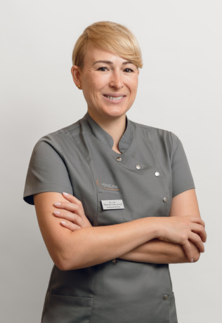 dr n. med. Aleksandra Sender-Janeczek - specjalista periodontologii 